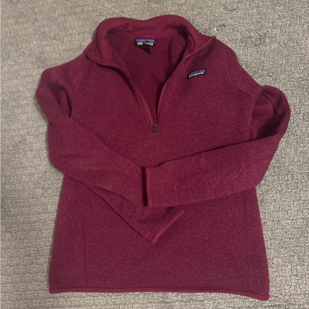Patagonia Women's Quarter zip - pinky/magenta color